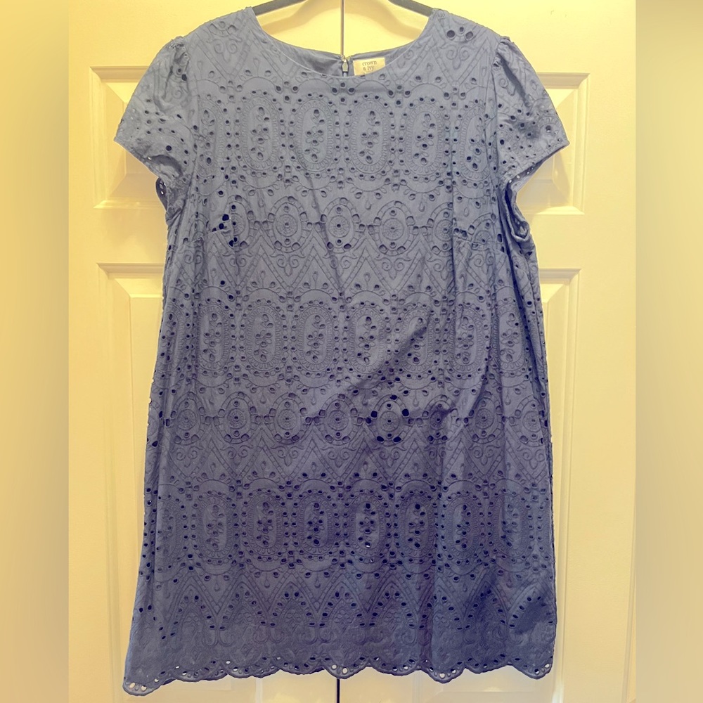 Crown & Ivy navy eyelet lace dress